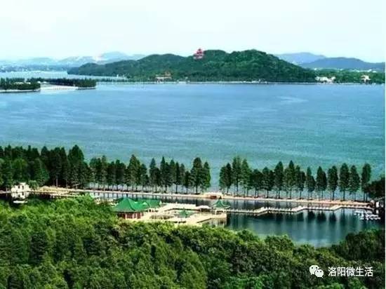 九价资讯，探索自然美景之旅，寻找内心的平和宁静
